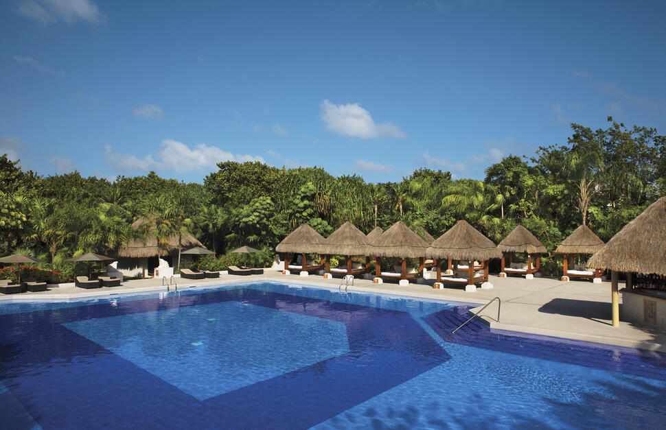Dreams-Sapphire-Resort-Spa-8.jpg