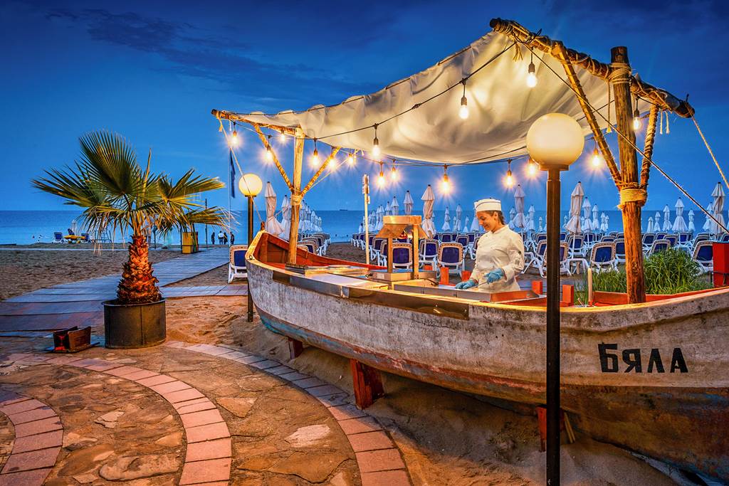 BOJ_78384_Sol_Luna_Bay_Resort_1023_04.jpg