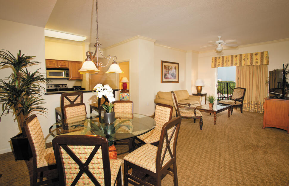 Lake-Buena-Vista-Village-Resort-Spa-4.jpg