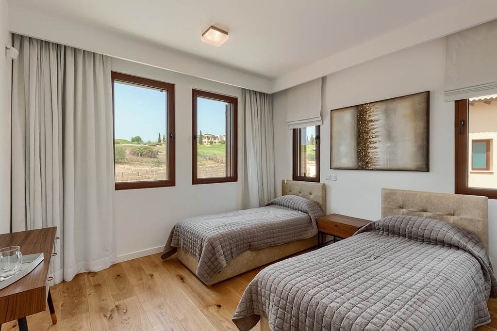 PFO_88011_Elite_Junior_Three_Bedroom_Villa_with_Private_Pool_UJ07_0824_07.jpg