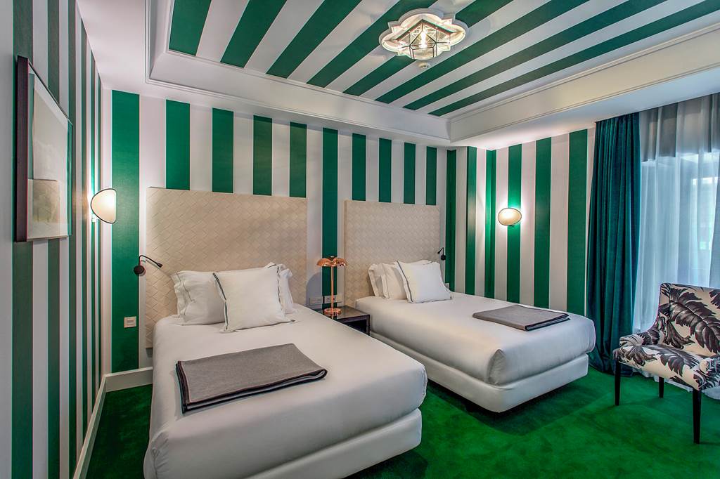 AGP_88379_Room_Mate_Valeria_1124_13.jpg