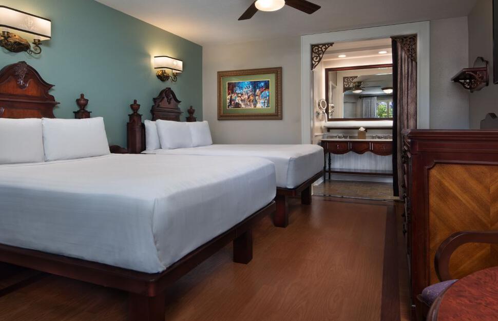 Disneys-Port-Orleans-Resort-French-Quarter-2.jpg