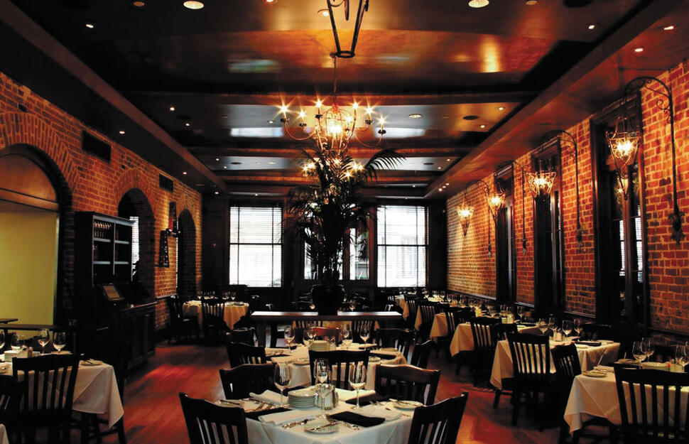 St-James-Hotel-New-Orleans-5.jpg