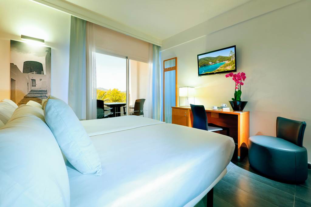IBZ_74339_Palladium_Hotel_Cala_Llonga_0423_07.jpg