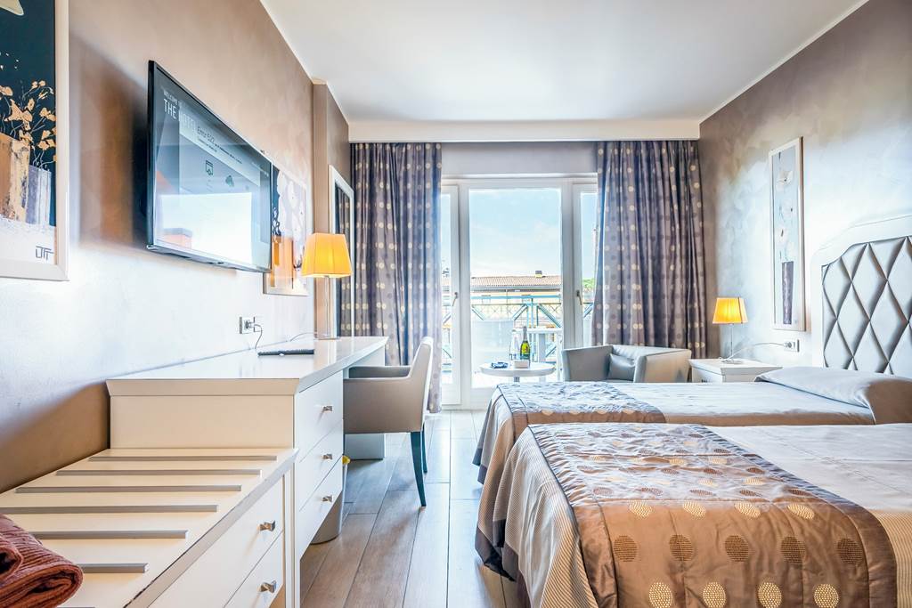 VRN_73806_Parc_Hotel_Gritti_0122_01.jpg