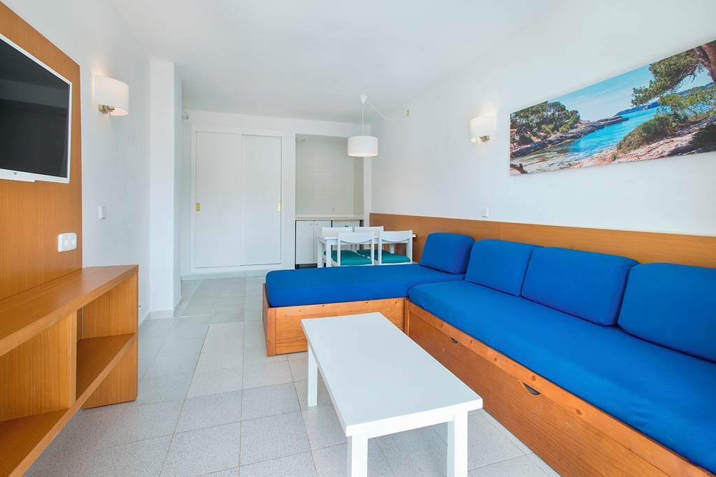 PMI_70660_Club_Cala_Romani_0723_04.jpg
