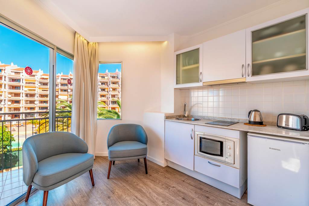 TFS_69643_Tenerife_Sur_&_Cristian_Sur_Apartments_0923_06.jpg