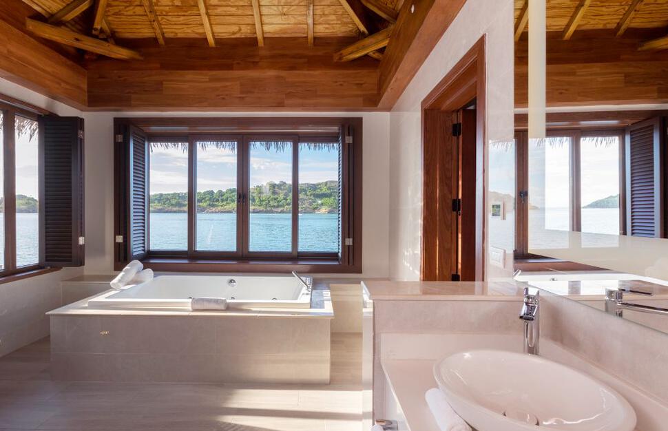Royalton-Antigua-An-Autograph-Collection-All-Inclusive-Resort-10.jpg