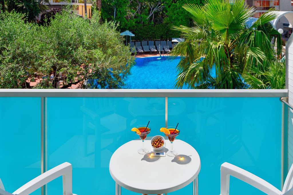 REU_2669_H10_Delfin_Hotel_0523_05.jpg