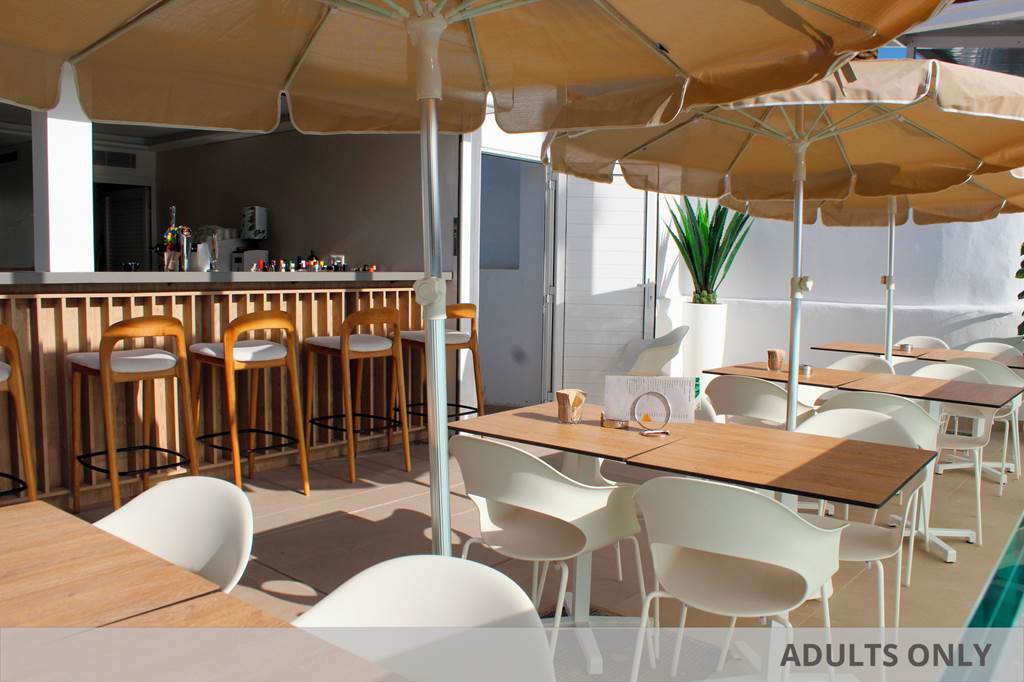 LPA_88883_HL_Miraflor_Suites_0125_16.jpg