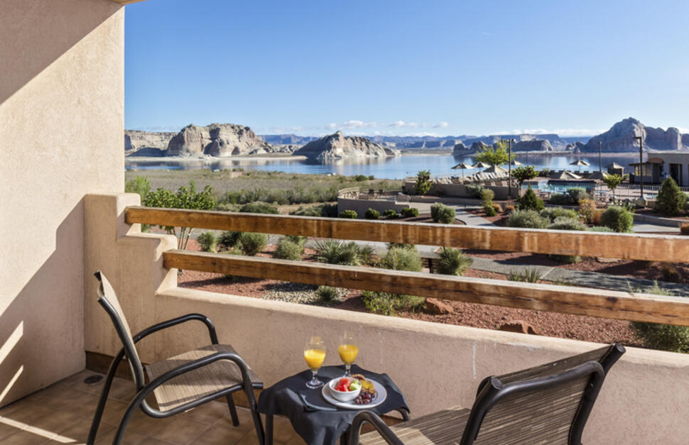 Lake-Powell-Resort-6.jpg