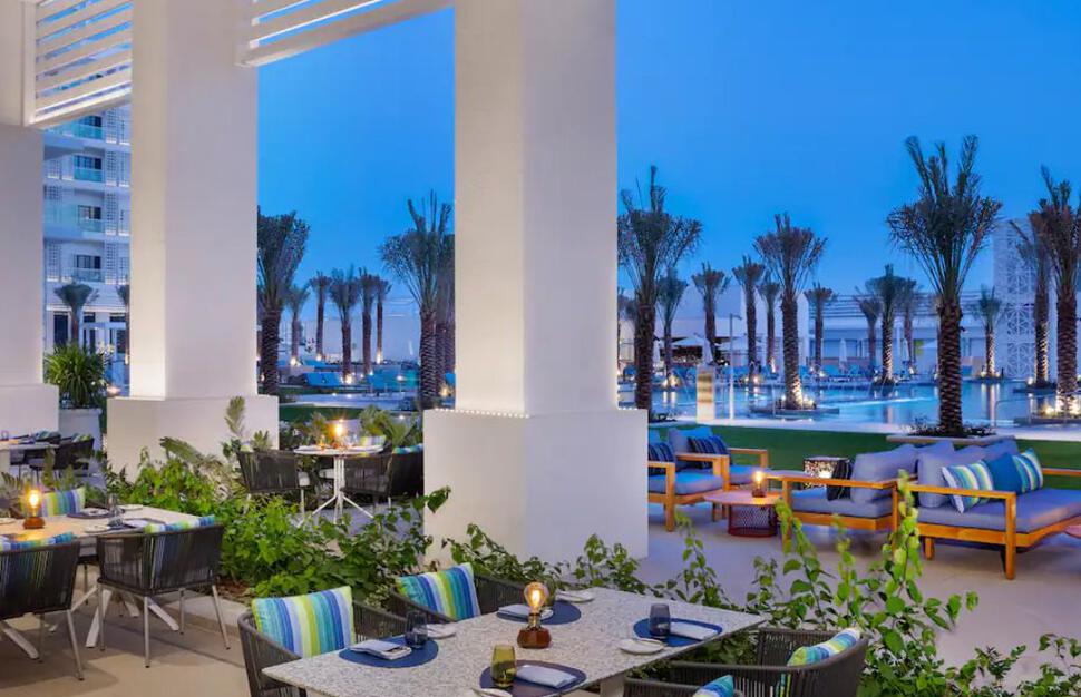 Hilton-Abu-Dhabi-Yas-Island-14.jpg