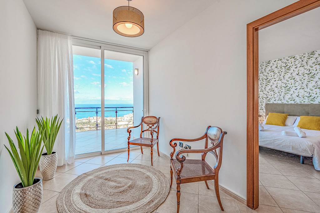 TFS_88393_Villa_Tagora_Breeze_1124_05.jpg