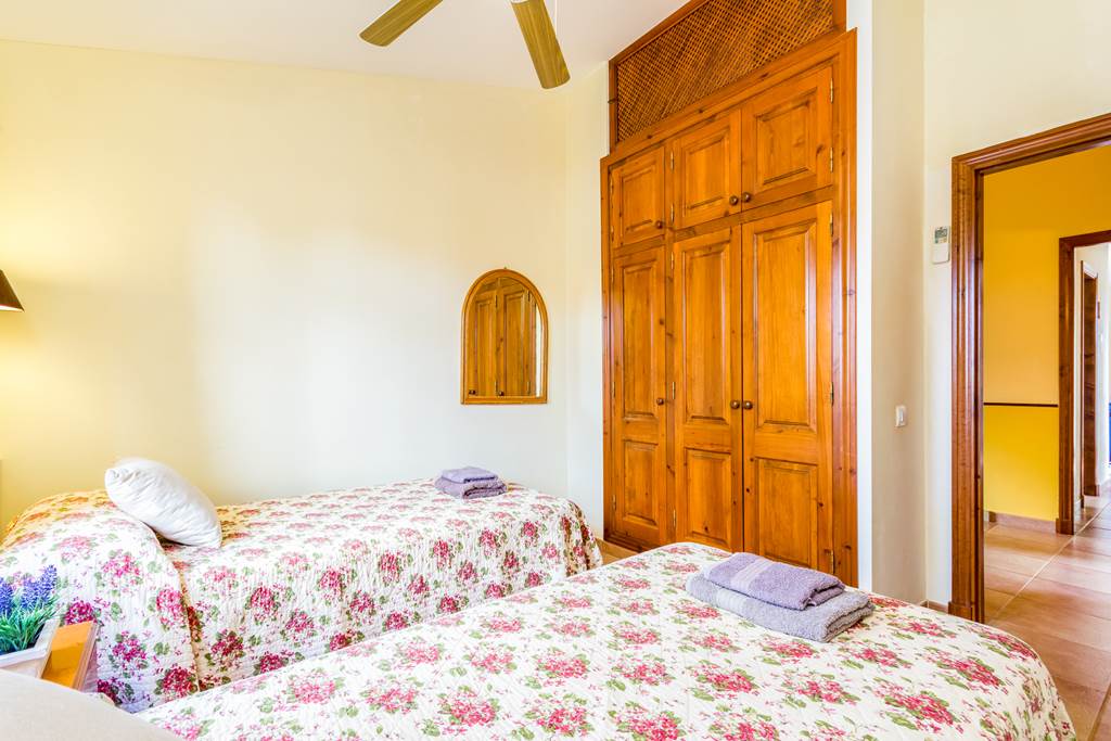 MAH_77908_Villa_Marcolis_Mar_0118_10.jpg