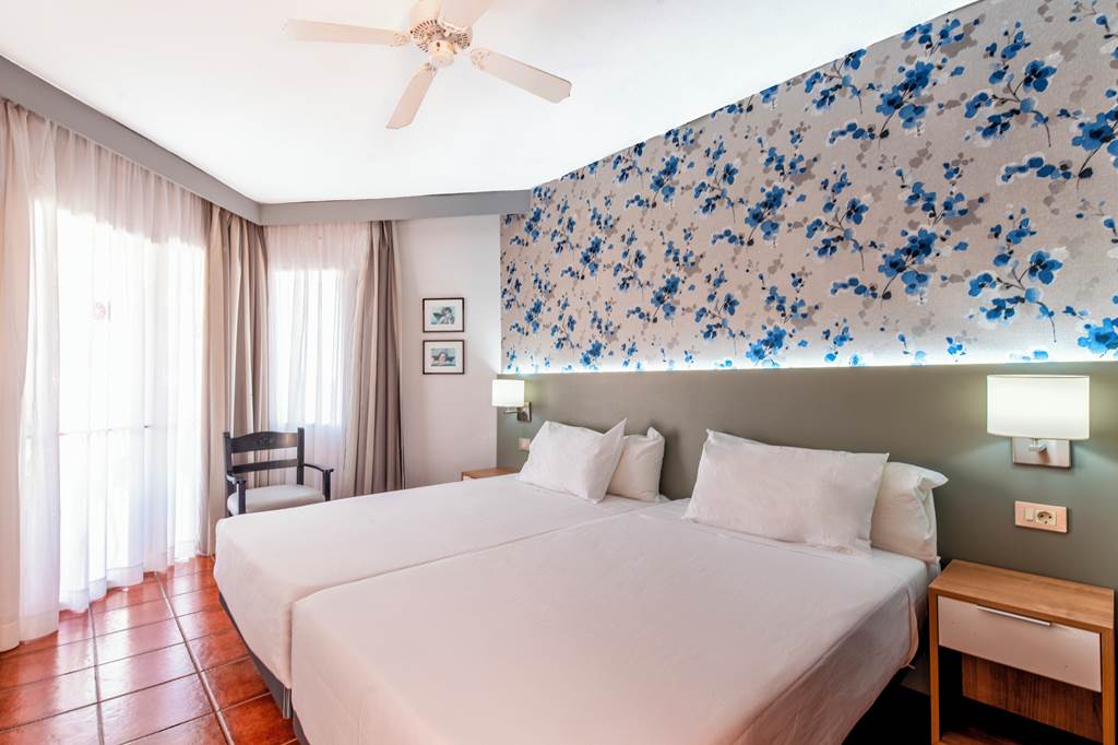 TFS_69643_Tenerife_Sur_&_Cristian_Sur_Apartments_0923_01.jpg