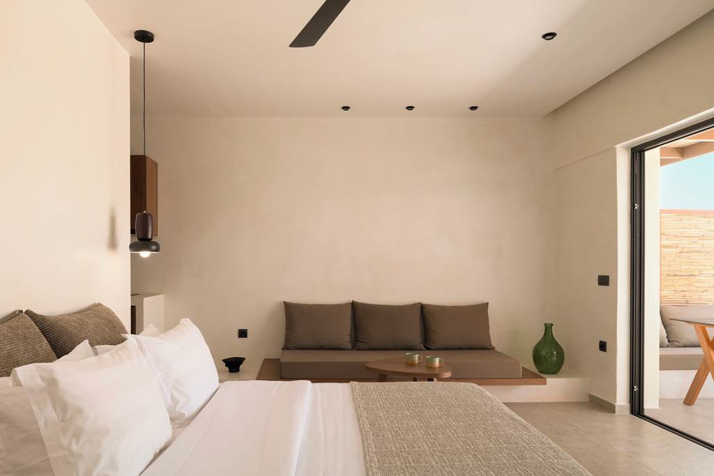 HER_88086_Irida_Mindful_Living_1024_27.jpg
