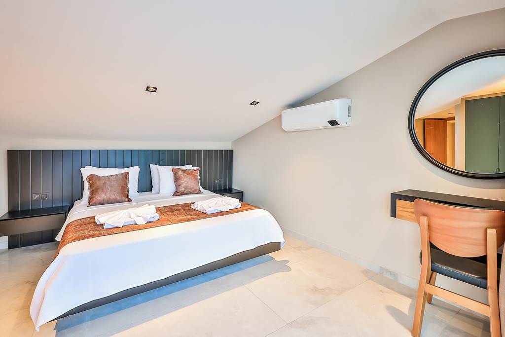DLM_88671_Villa_Overseas_Views_1224_04.jpg