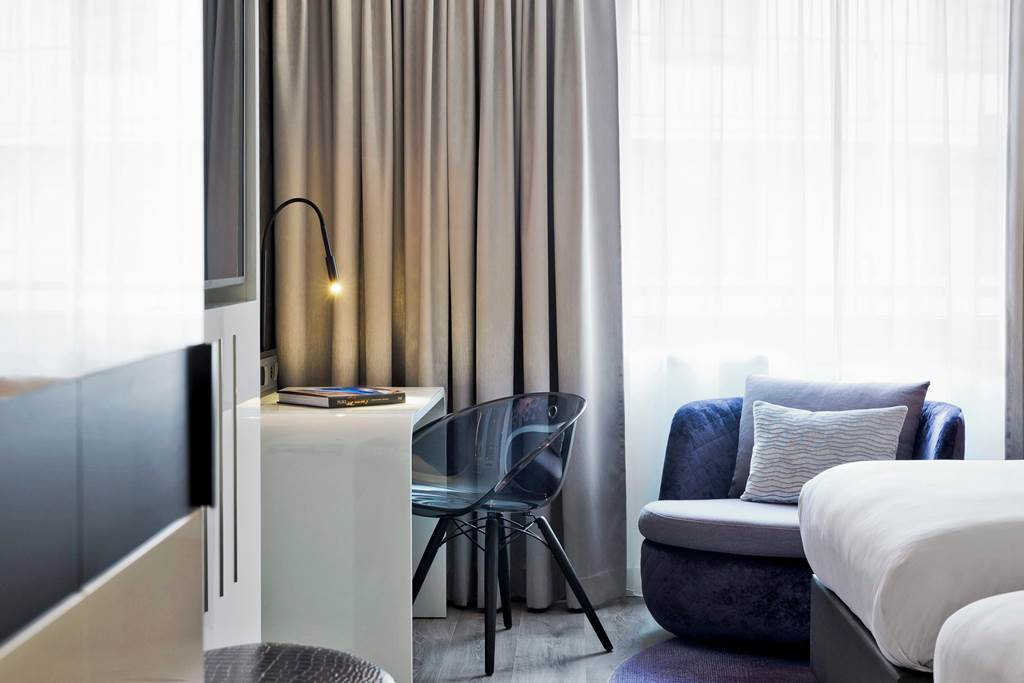 VIE_74626_Renaissance_Wien_Hotel_0823_02.jpg