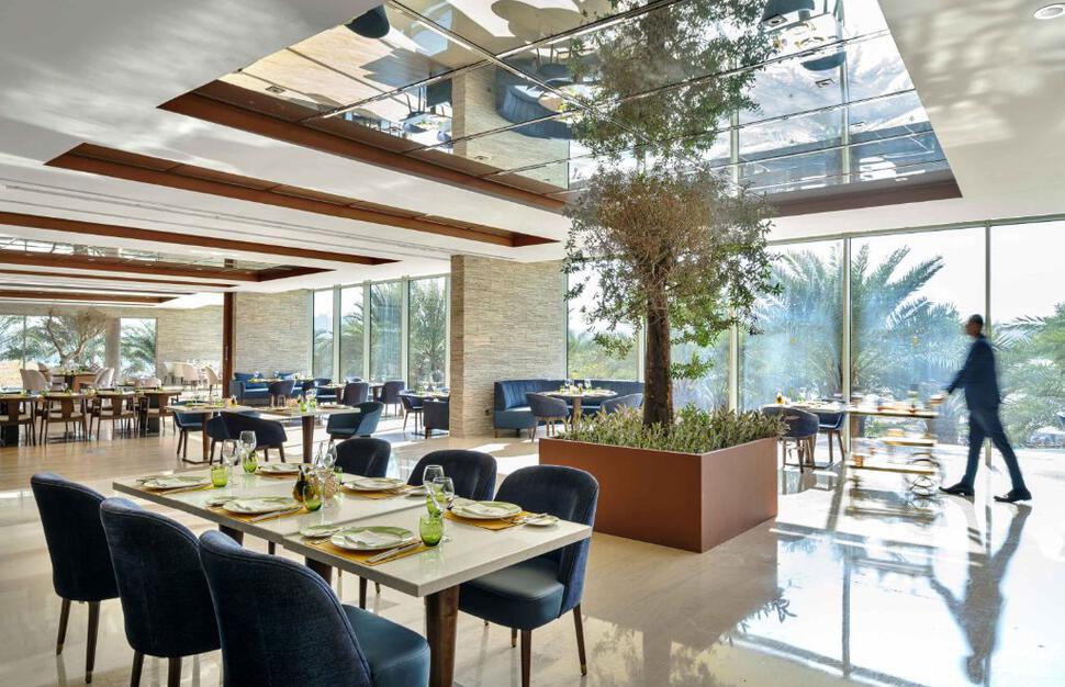Rixos-The-Palm-Dubai-Hotel-and-Suites-11.jpg