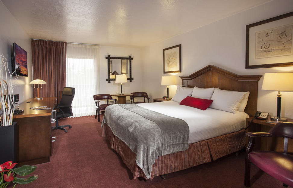 Grand-Canyon-Plaza-Hotel-2.jpg