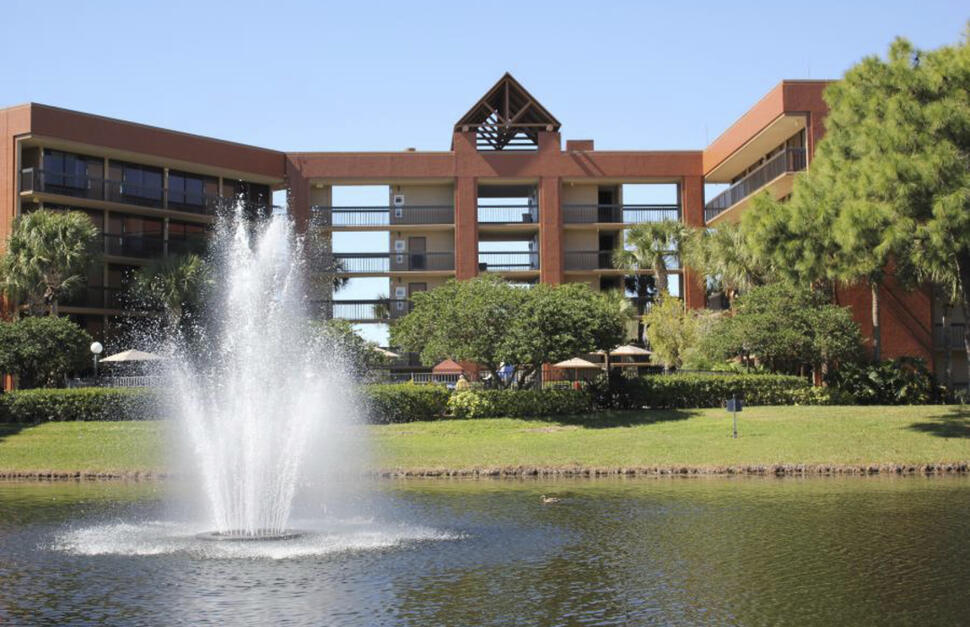 Rosen-Inn-Lake-Buena-Vista-15.jpg