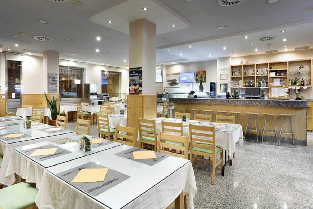 AGP_88207_Sercotel_Tribuna_Malaga_1018_01.jpg
