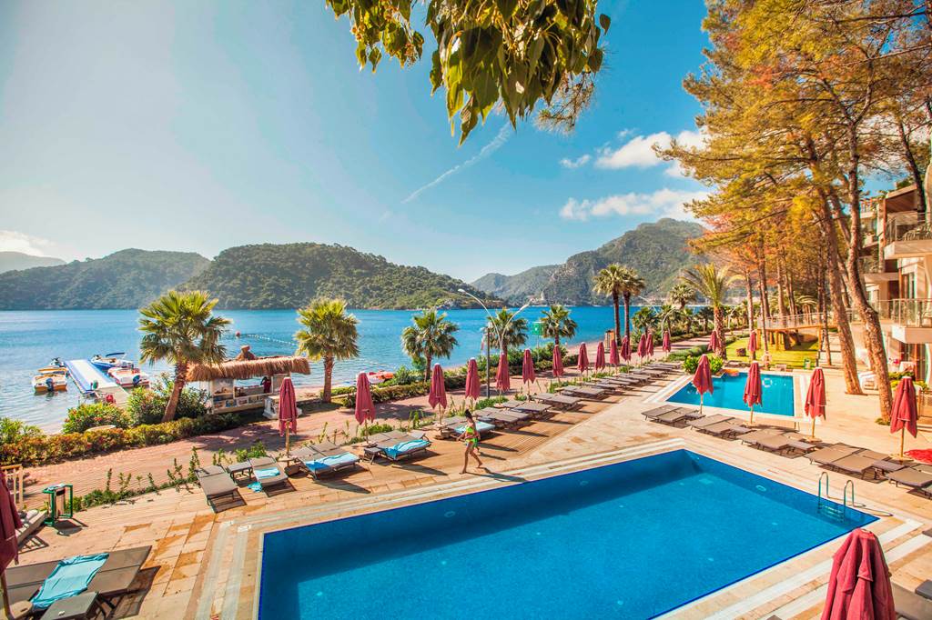 DLM_81286_Orka_Lotus_Beach_1019_41.jpg
