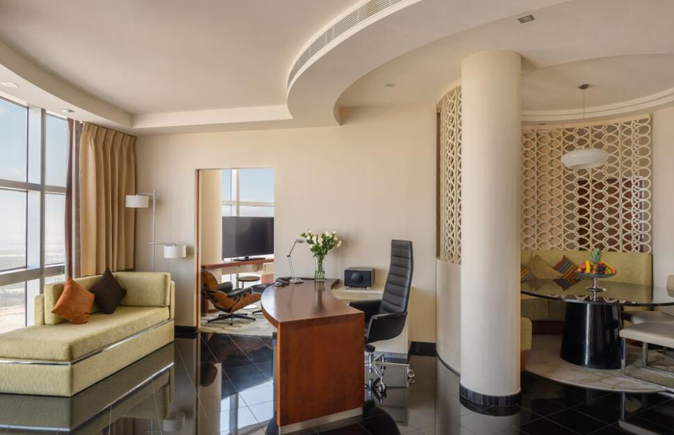 Jumeirah-Emirates-Towers-13.jpg
