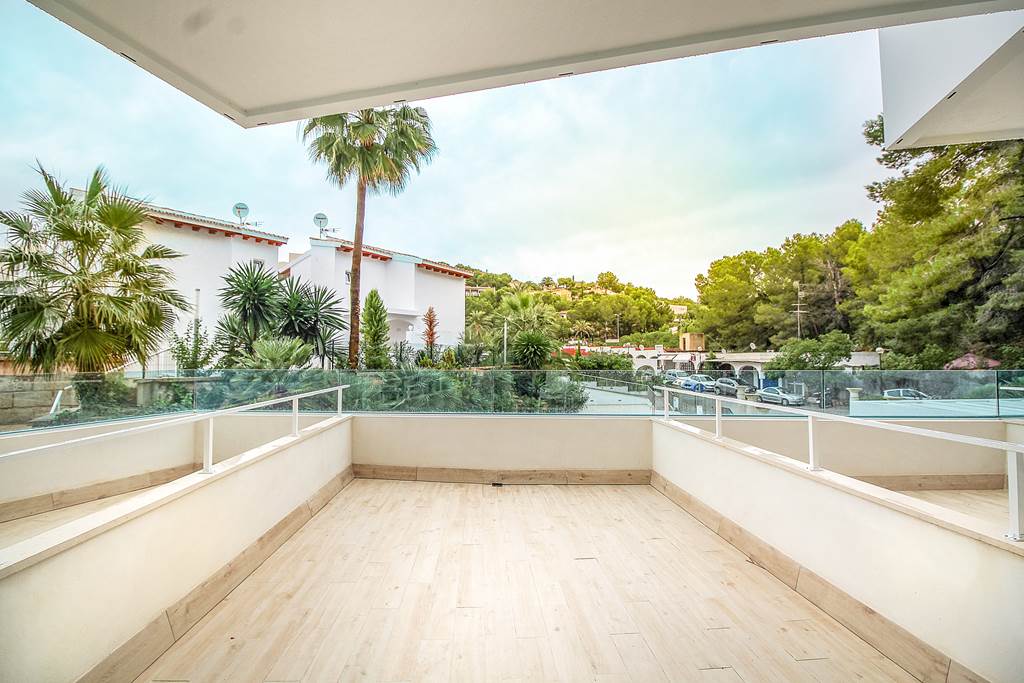 PMI_73594_Ola_Bouganvilla_1117_08.jpg