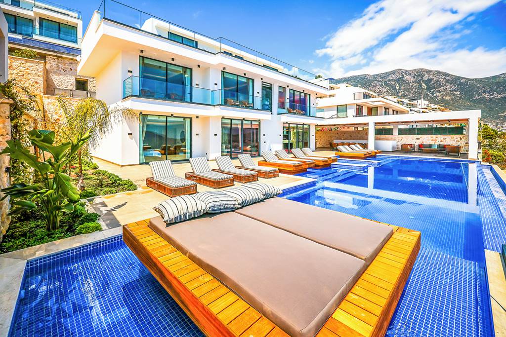 DLM_88671_Villa_Overseas_Views_1224_08.jpg