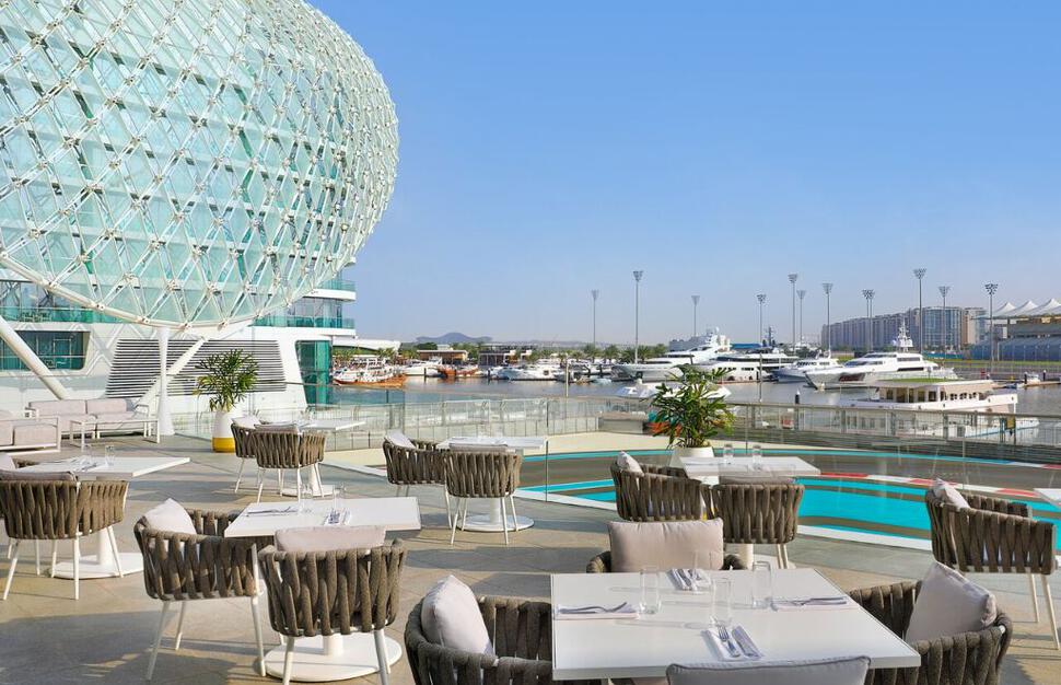 W-Abu-Dhabi-Yas-Island-8.jpg