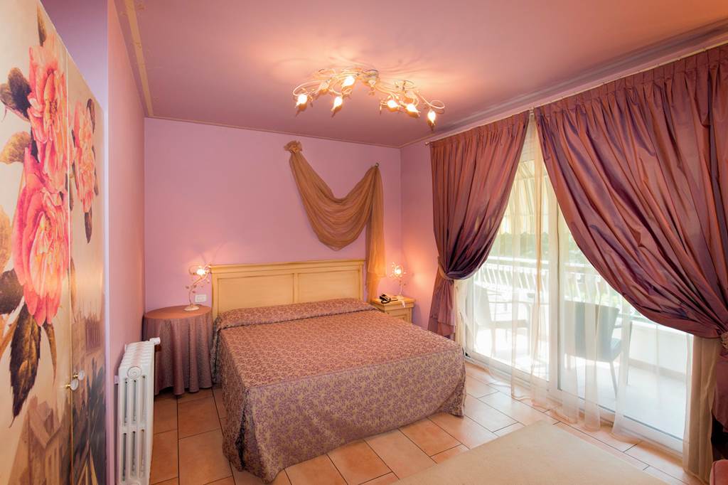 VRN_83450_Hotel_Serenella_0222_09.jpg