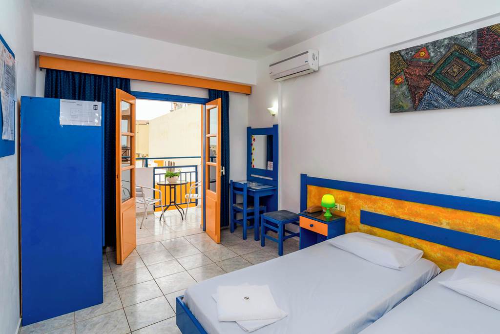 HER_84330_Eltina_Apartments_1022_06.jpg