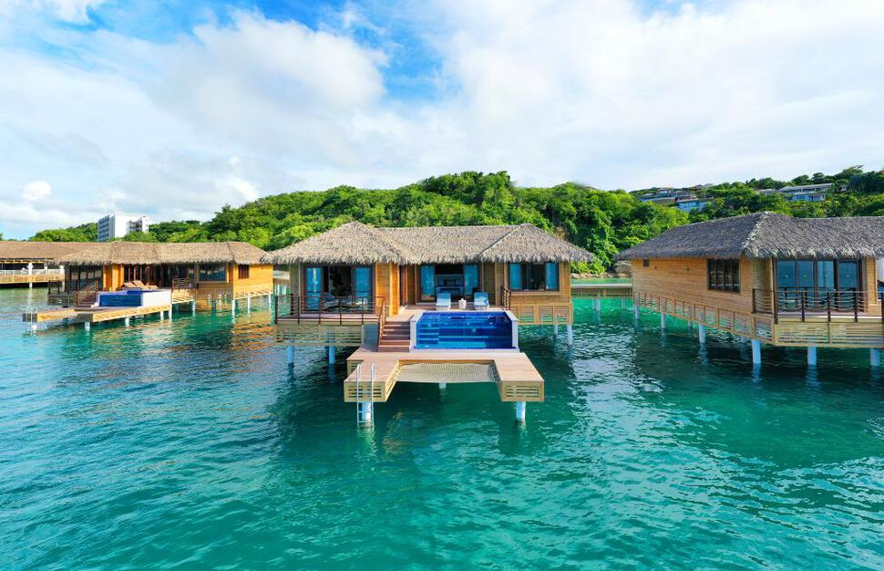 Royalton-Antigua-An-Autograph-Collection-All-Inclusive-Resort-7.jpg