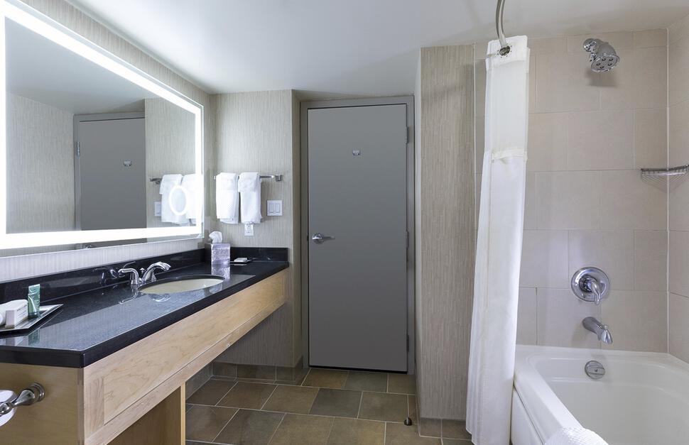 Hilton-Whistler-5.jpg