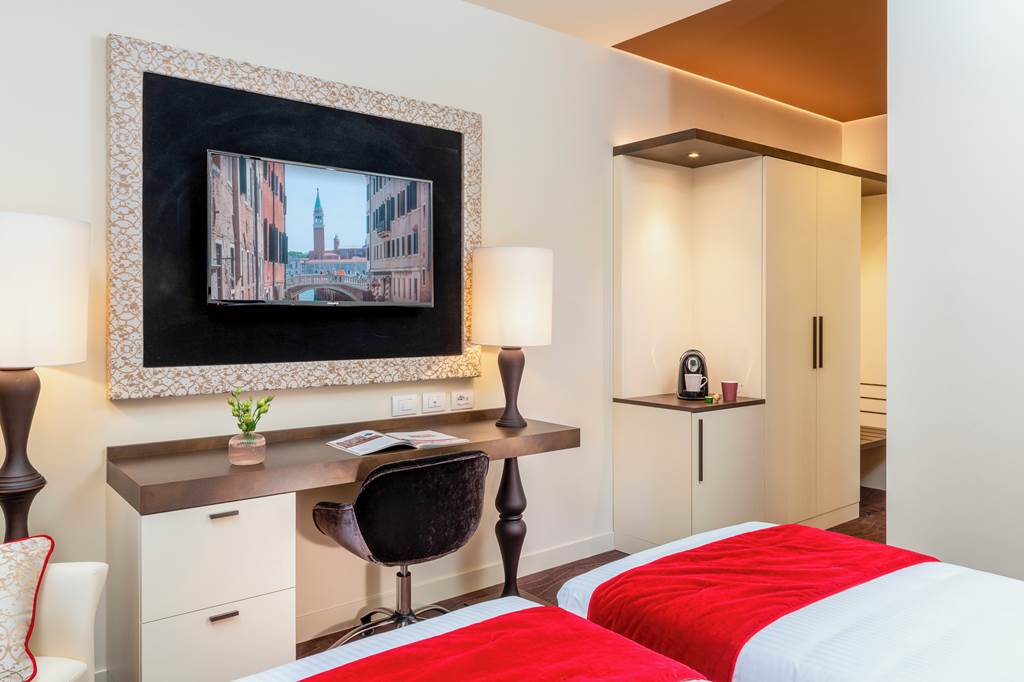 VCE_87215_Leonardo_Royal_Hotel_Venice_Mestre_0224_05.jpg