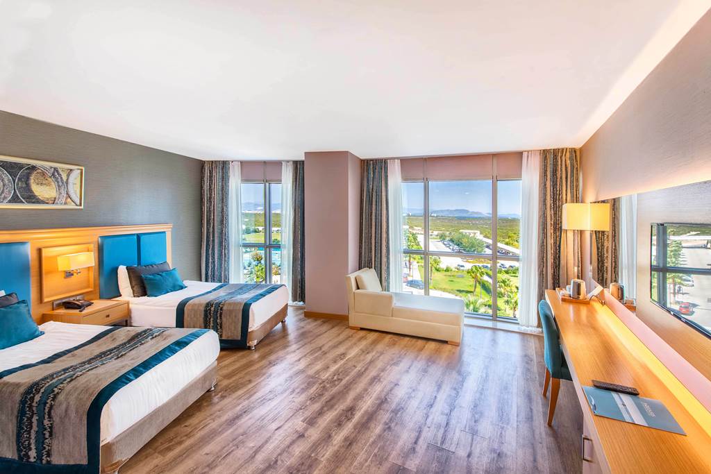 BJV_73010_Aquasis_Deluxe_Resort_&_Spa_0821_01.jpg