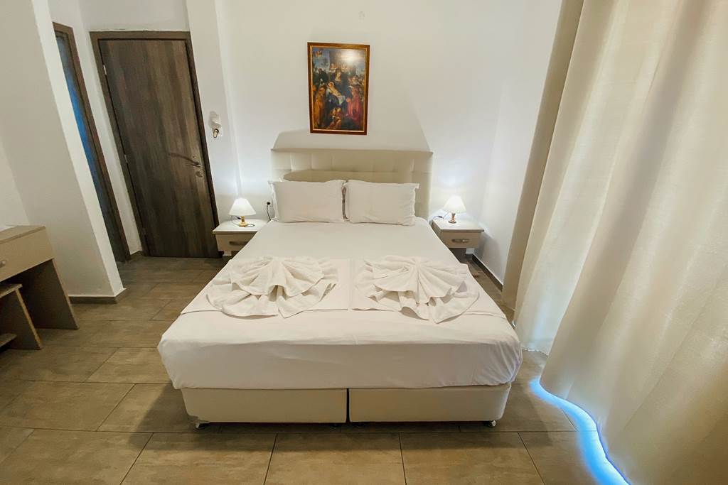 PVK_85538_Central_Hotel_Parga_0723_07.jpg