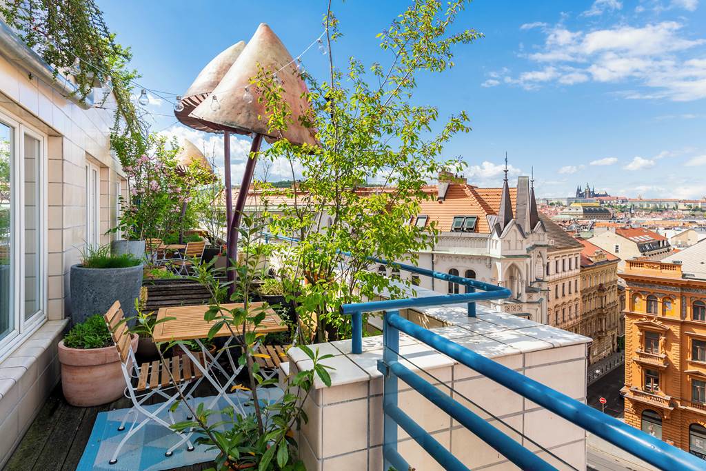 PRG_88223_Mosaic_House_Design_Hotel_0924_32.jpg