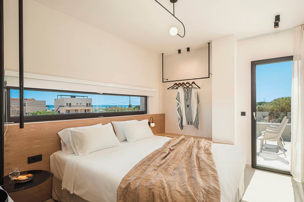 CHQ_87927_Villa_Iocaste_0824_09.jpg
