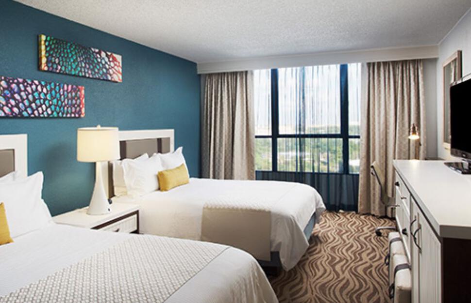 Wyndham-Lake-Buena-Vista-Resort-1.jpg
