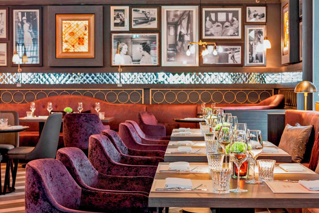 VIE_74626_Renaissance_Wien_Hotel_0823_26.jpg