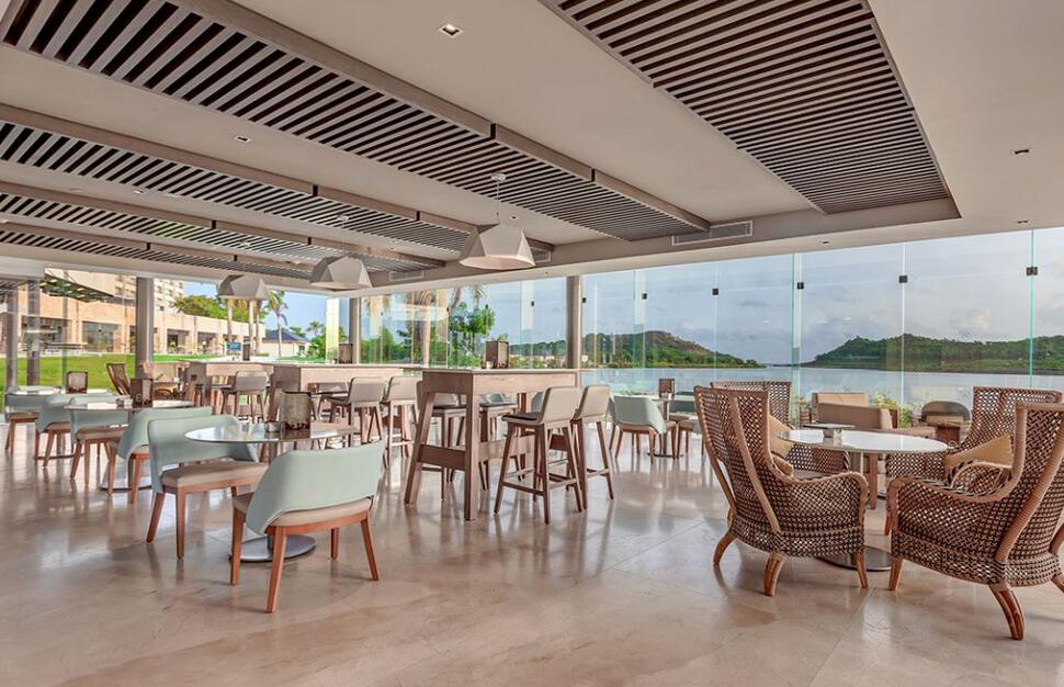 Royalton-Antigua-An-Autograph-Collection-All-Inclusive-Resort-20.jpg