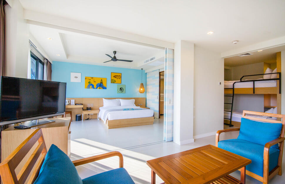 Holiday-Ao-Nang-Beach-Resort-Krabi-13.jpg