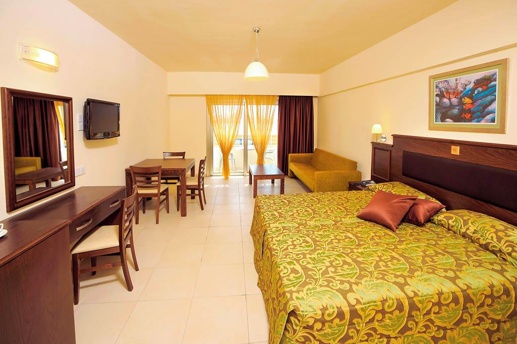 LCA_1570_Euronapa_Hotel_Apartments_0519_09.jpg