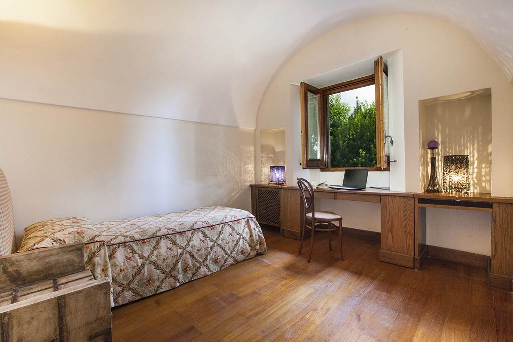NAP_84512_Villa_White_Manor_II_1122_14.jpg