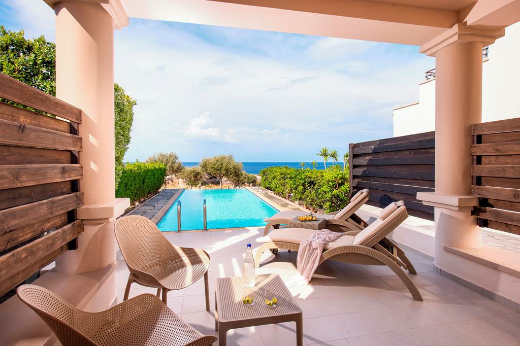 RHO_70433_Kresten_Royal_Euphoria_Resort_0624_03.jpg
