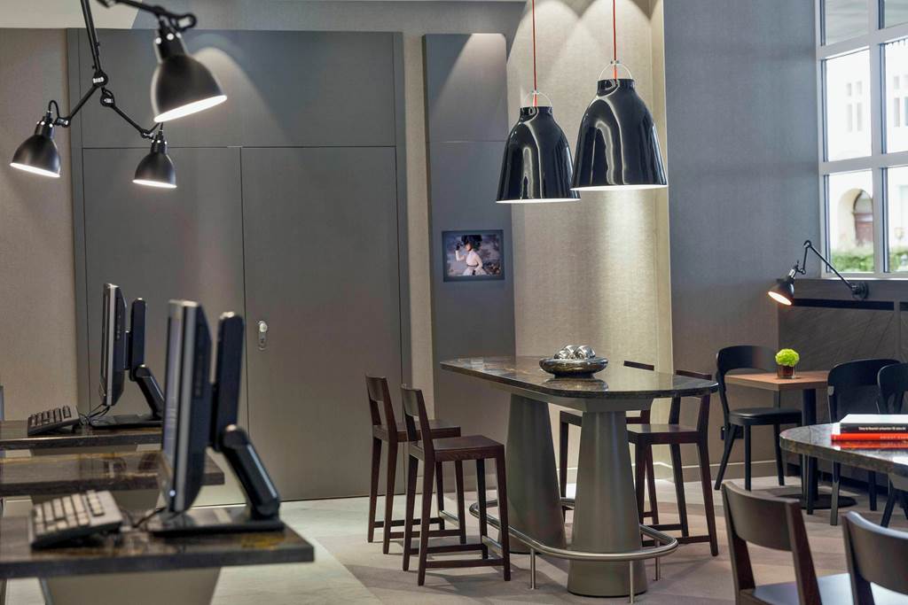VIE_74626_Renaissance_Wien_Hotel_0823_05.jpg