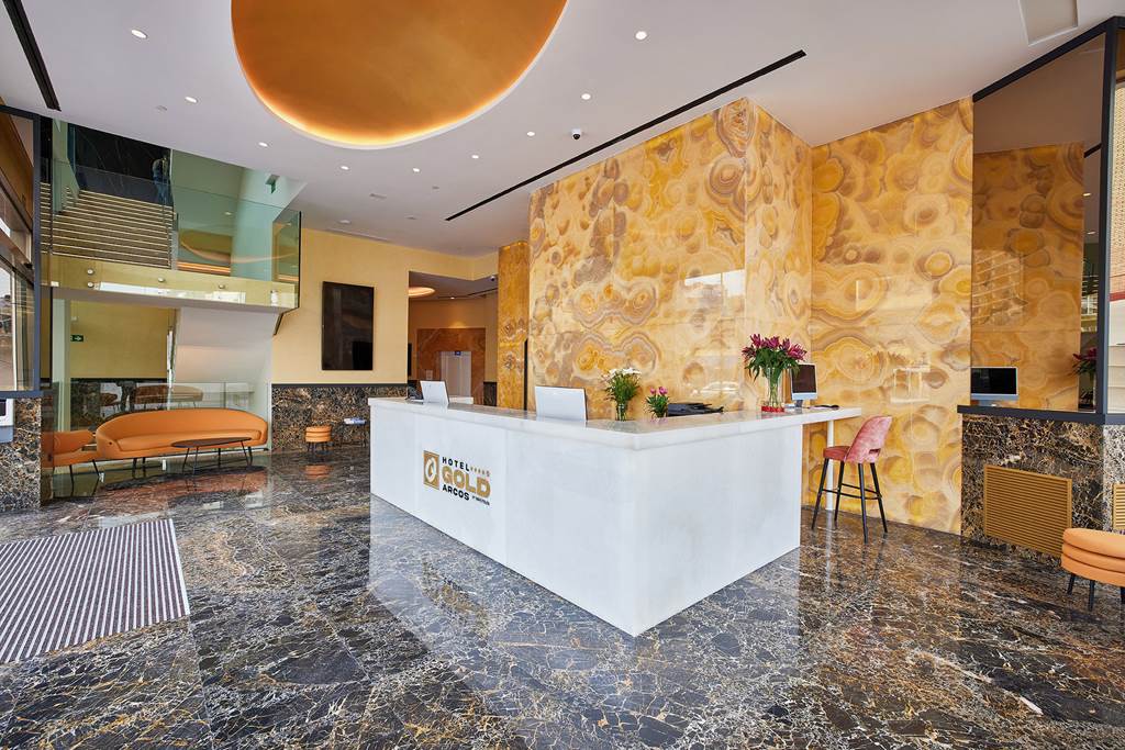 ALC_83454_Hotel_Gold_Arcos_0422_05.jpg