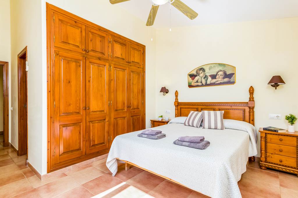 MAH_77908_Villa_Marcolis_Mar_0118_06.jpg